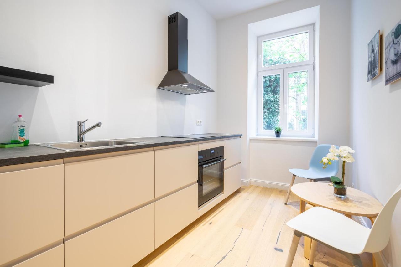 Cottageviertel - Stilvolles Apartment In Parknaehe Vienna Exterior photo