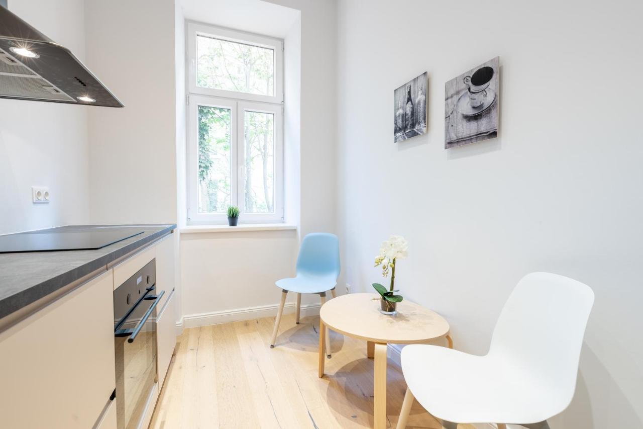 Cottageviertel - Stilvolles Apartment In Parknaehe Vienna Exterior photo